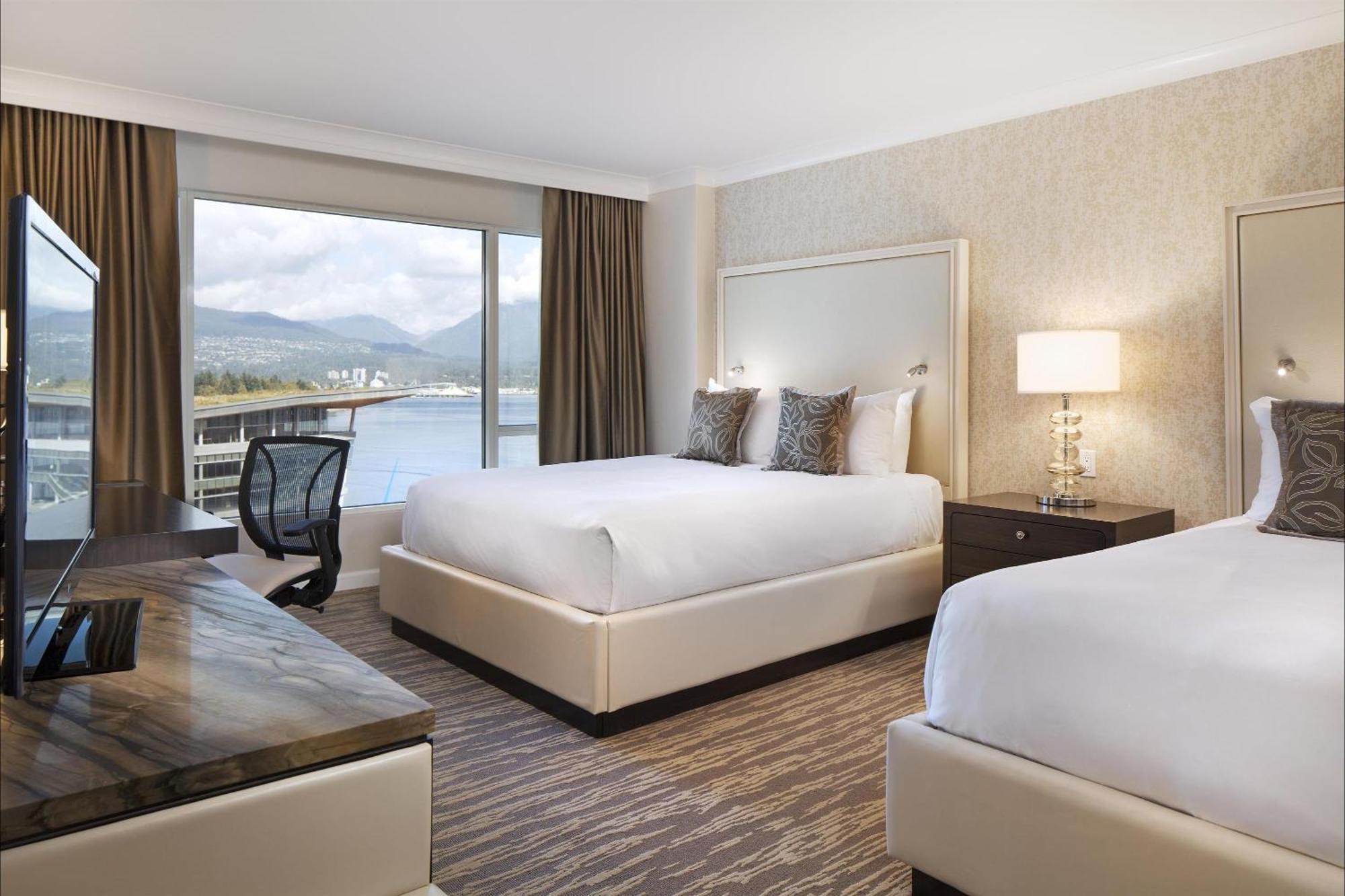 Suite con Letto King-Size, Divano-Letto e Vista Porto